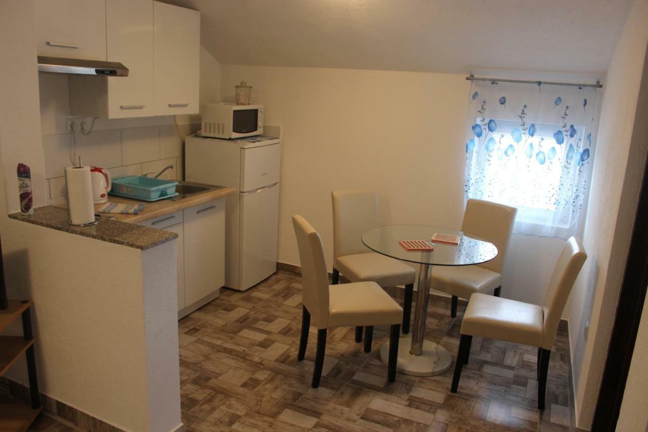 Apartments Anicic Coric Omišalj Zewnętrze zdjęcie