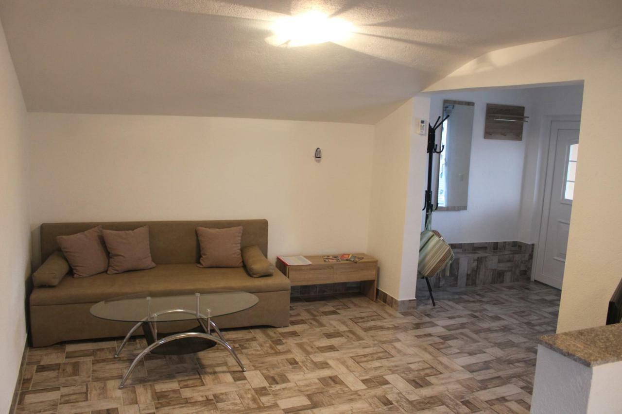 Apartments Anicic Coric Omišalj Zewnętrze zdjęcie