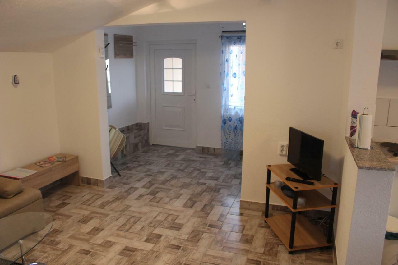 Apartments Anicic Coric Omišalj Zewnętrze zdjęcie