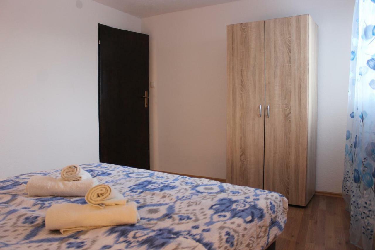 Apartments Anicic Coric Omišalj Zewnętrze zdjęcie