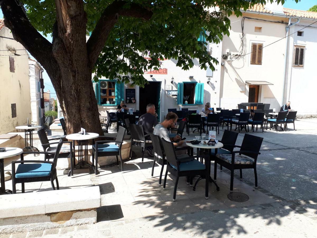 Apartments Anicic Coric Omišalj Zewnętrze zdjęcie